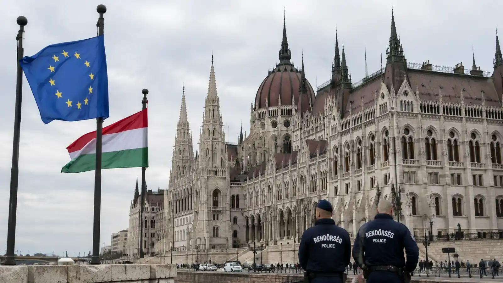 Mađarska poništila azil dvojici bivših poljskih ministara, jedan pobegao u Srbiju